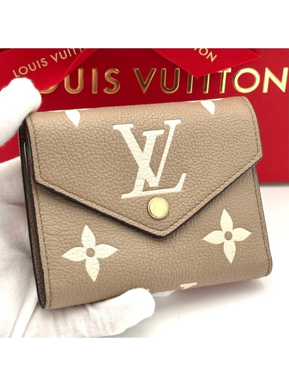 Louis Vuitton Logo Wallet Victorine Tourterelle Cream